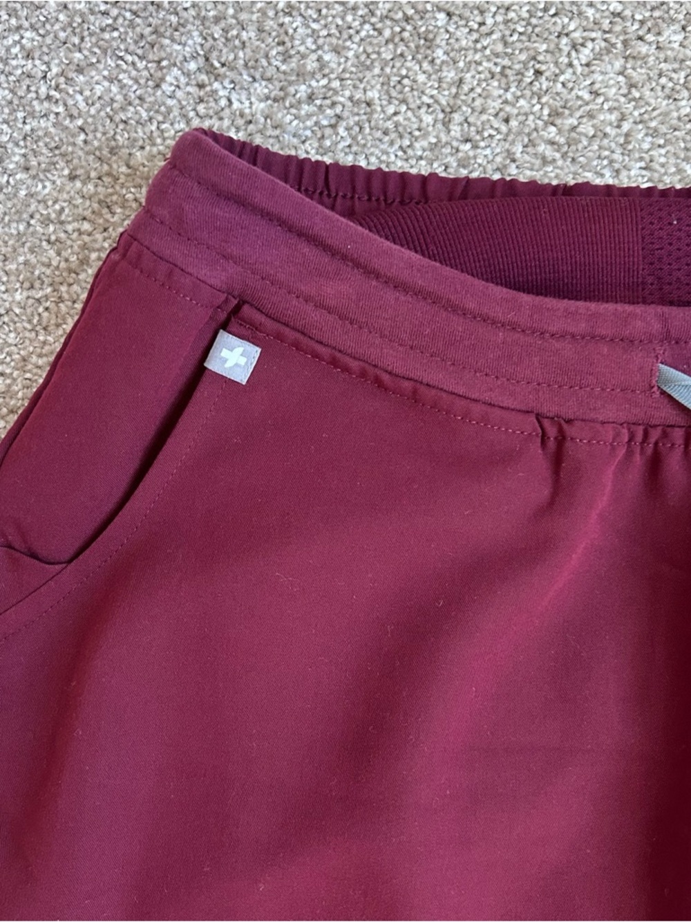 FIGS Zamora Jogger Womens Size S/P Burgundy Scrub Pants W18SW2005P - Picture 4 of 8